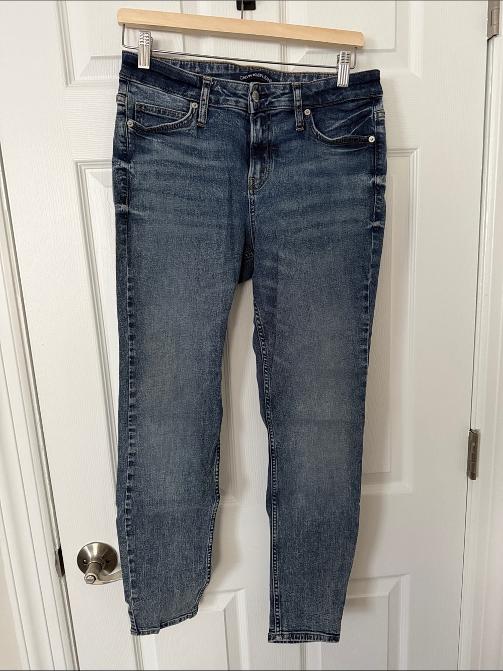 Calvin Klein Women's Skinny Jeans in Dark Blue Denim